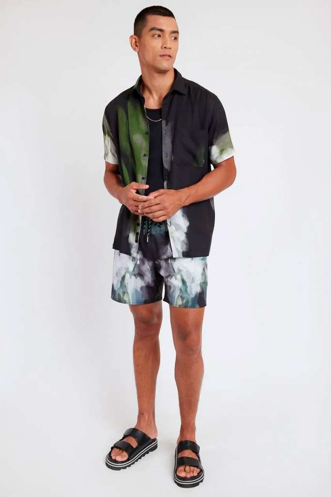 CAmisa aberta